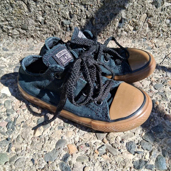 9c Converse Toddler Sneakers - Black and Caramel - Picture 2 of 4